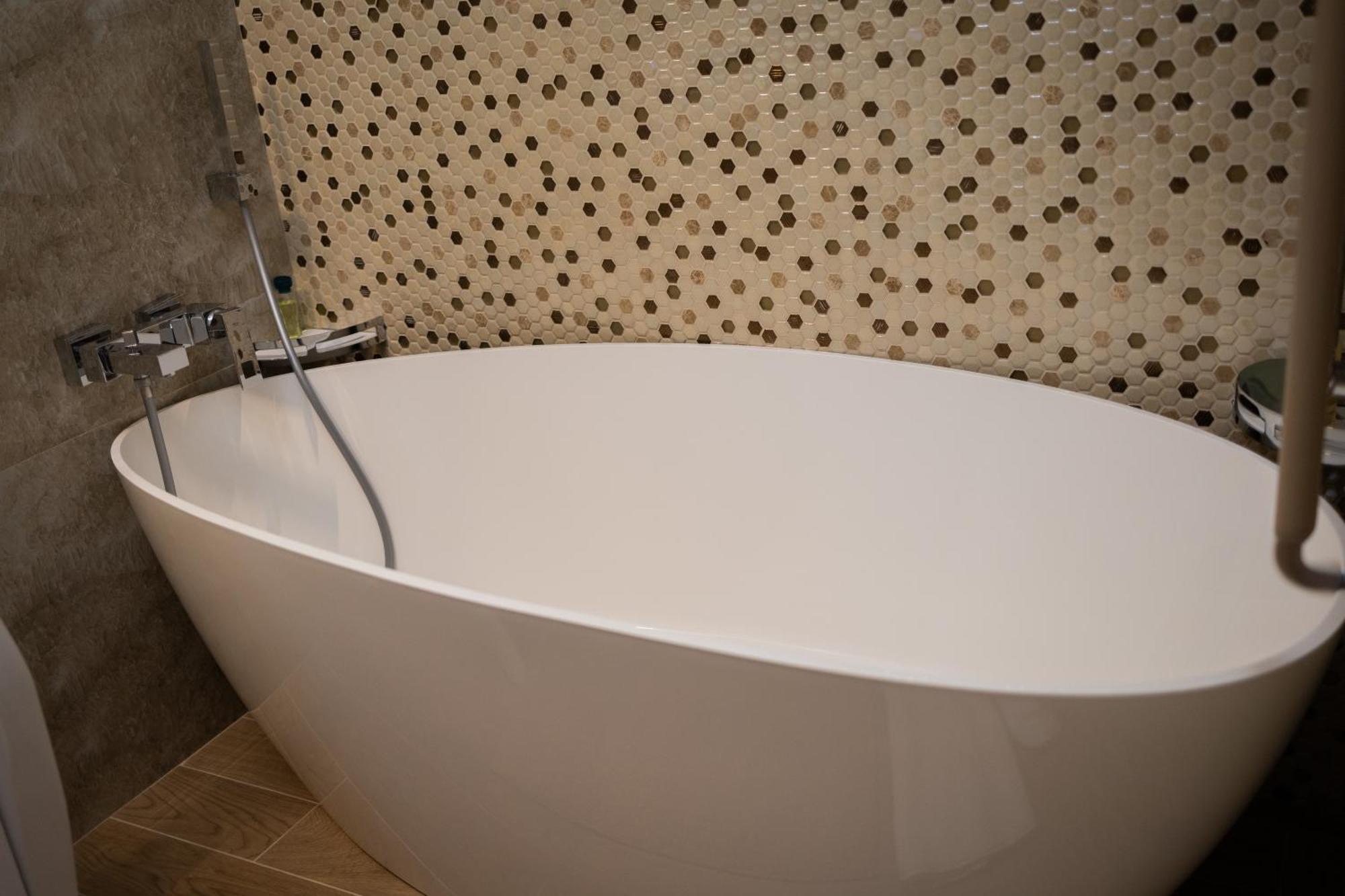 Therme Criss 발로테슈티 외부 사진